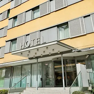 Courtyard By Marriott Schoenbrunn Вена